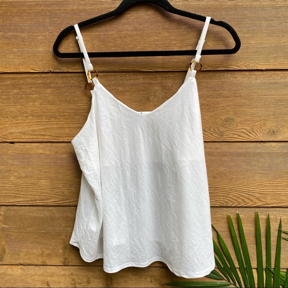 Madi Mase White Tank with Tortoise Shell Rings